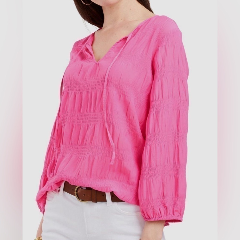 Vince Camuto Women's Pink Smocked feminine office work‎ casual vacation Blouse